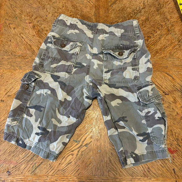 American Eagle Outfitters Shorts Men's Longer Length Camo Cargo Sz 26 Y2K - Picture 2 of 6